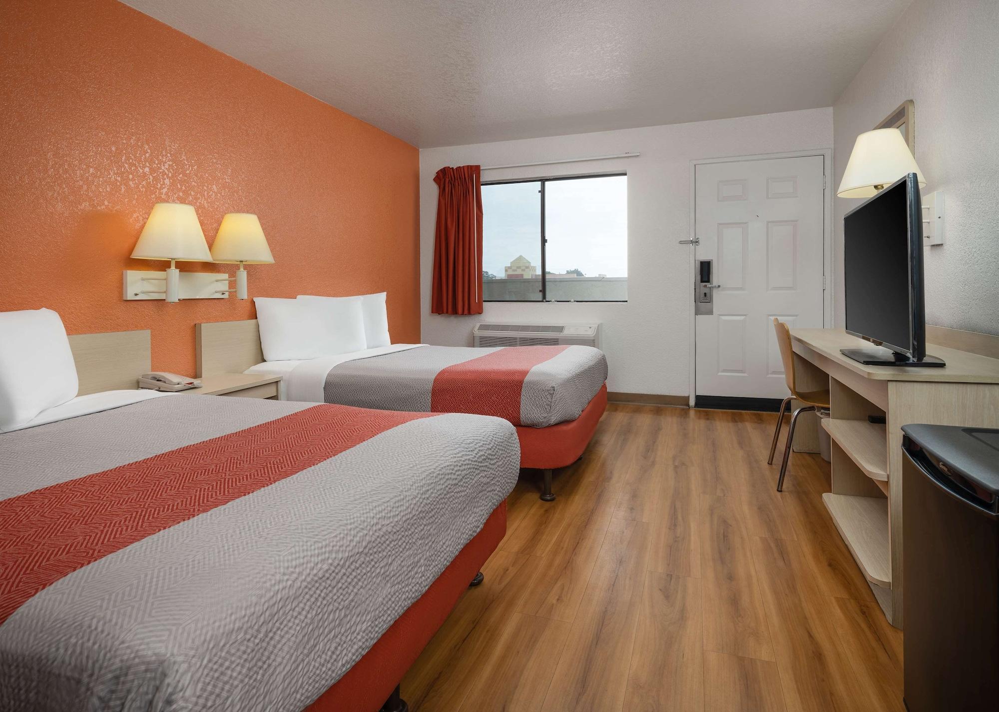 Motel 6-Buena Park, CA - Knotts Berry Farm - Disneyland Exterior foto