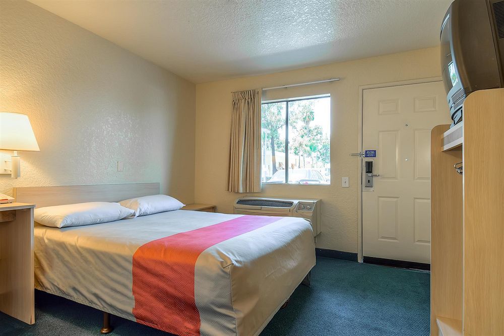 Motel 6-Buena Park, CA - Knotts Berry Farm - Disneyland Exterior foto