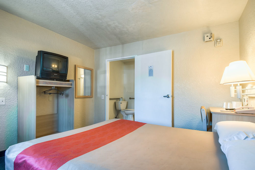 Motel 6-Buena Park, CA - Knotts Berry Farm - Disneyland Exterior foto